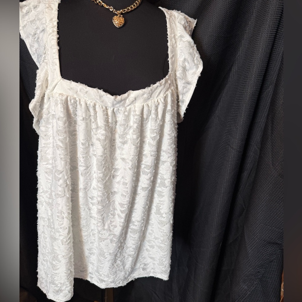 LC Lauren Conrad  White Textured Women's Blouse size 4X NEW